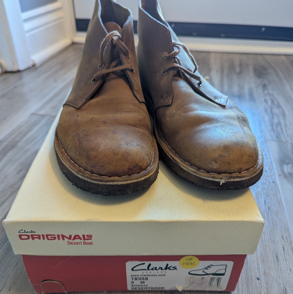 Clarks Originals Men's Chukka Desert Boots - Beeswax
